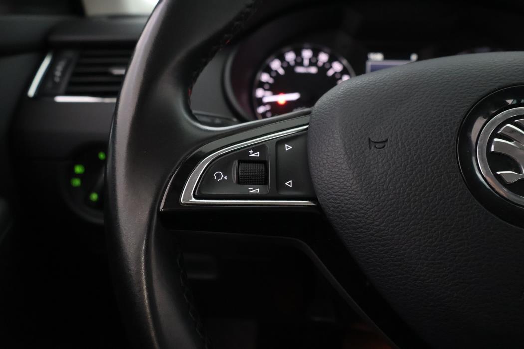 SKODA Octavia 2016