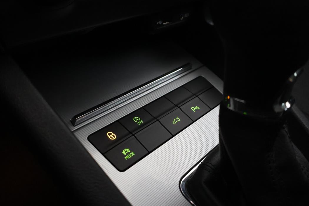 SKODA Octavia 2016