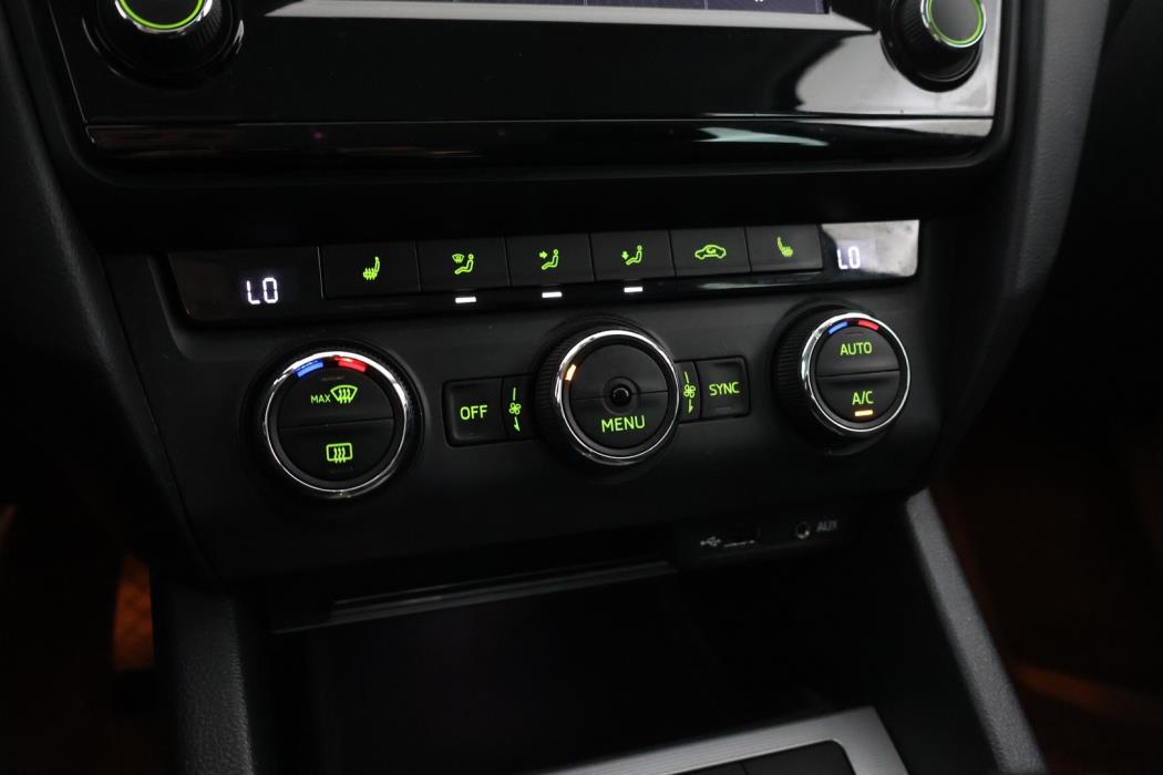 SKODA Octavia 2016