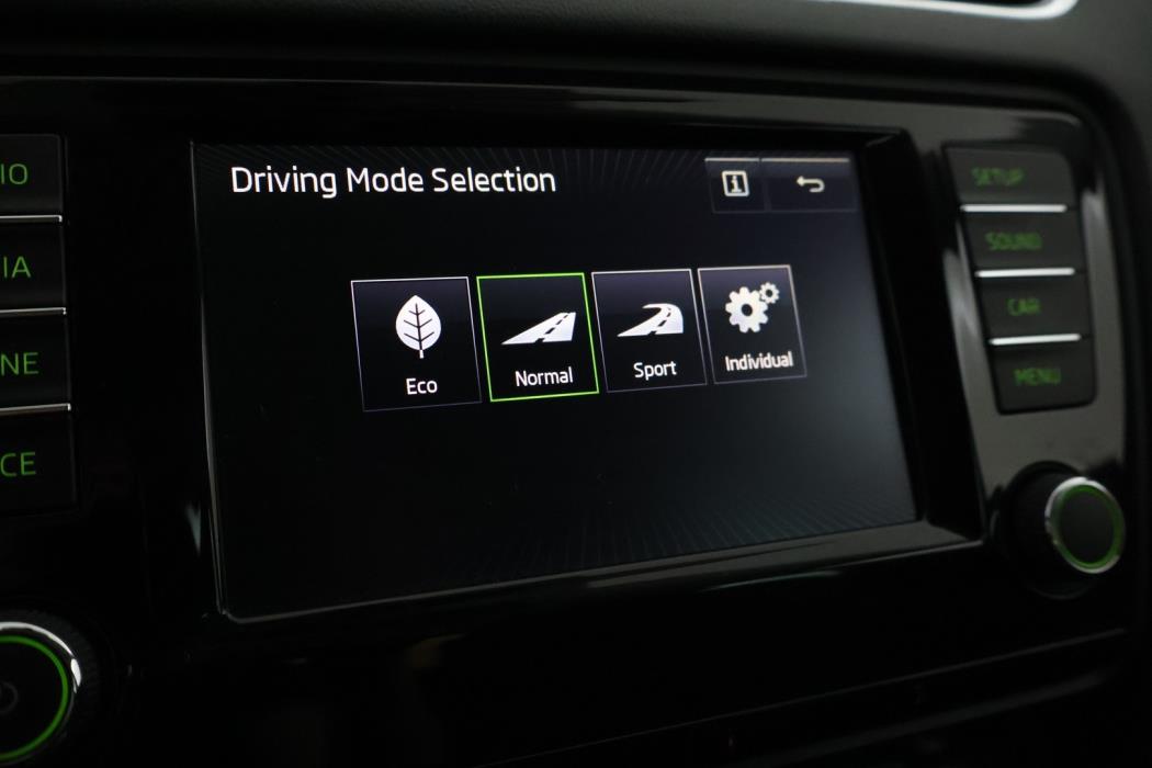 SKODA Octavia 2016