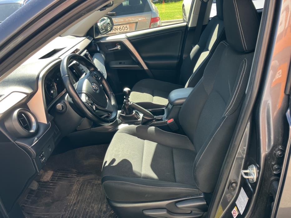 TOYOTA RAV4 2016