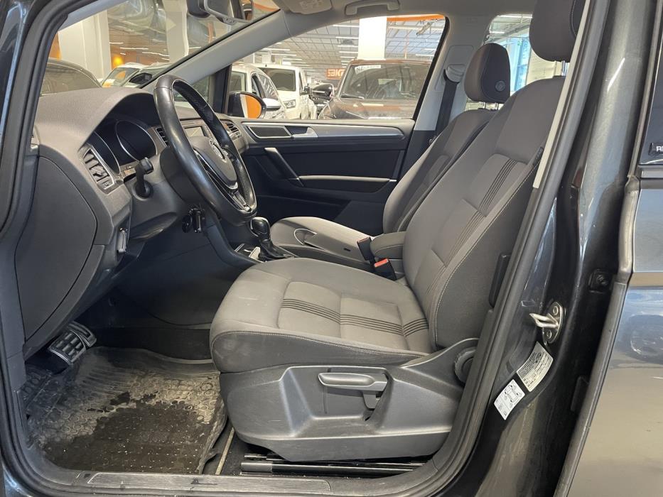 VOLKSWAGEN Golf Sportsvan 2016