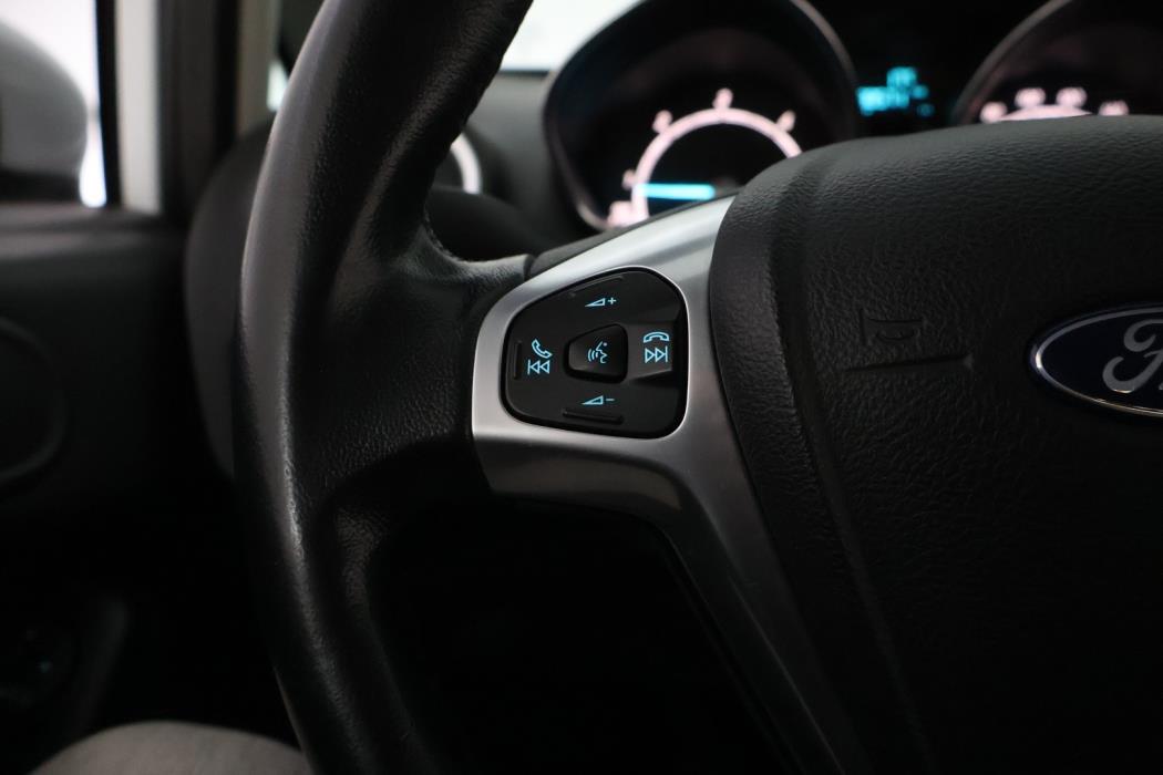 FORD Fiesta Van 2017