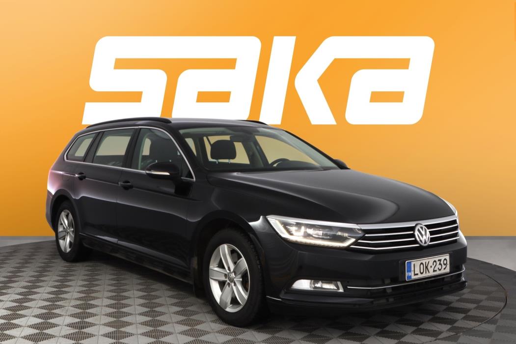 VOLKSWAGEN Passat 2018