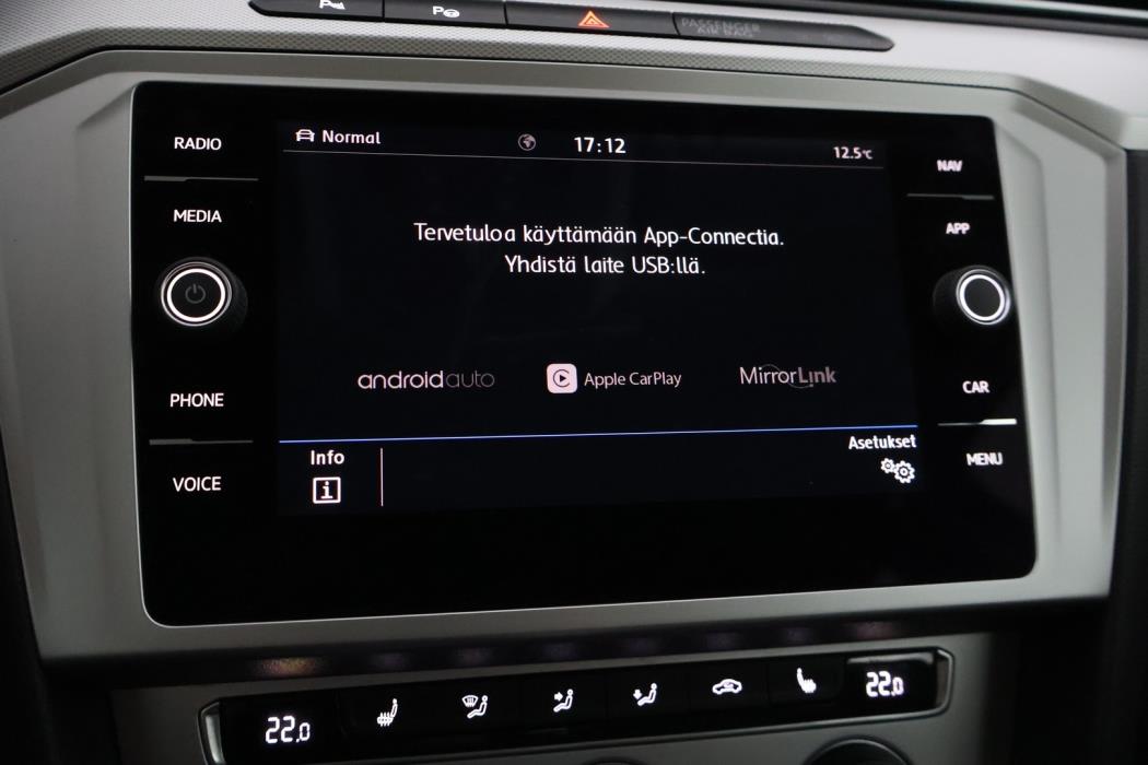 VOLKSWAGEN Passat 2018