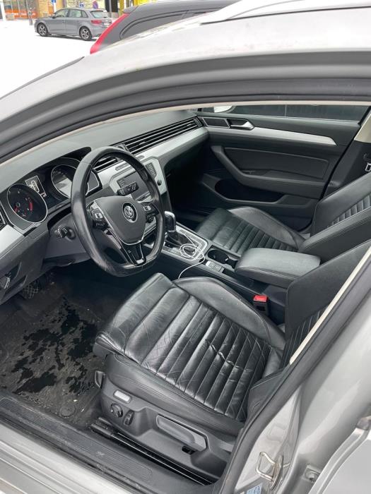 VOLKSWAGEN Passat 2015