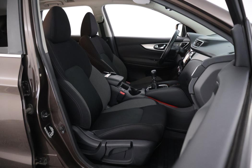 NISSAN Qashqai 2019