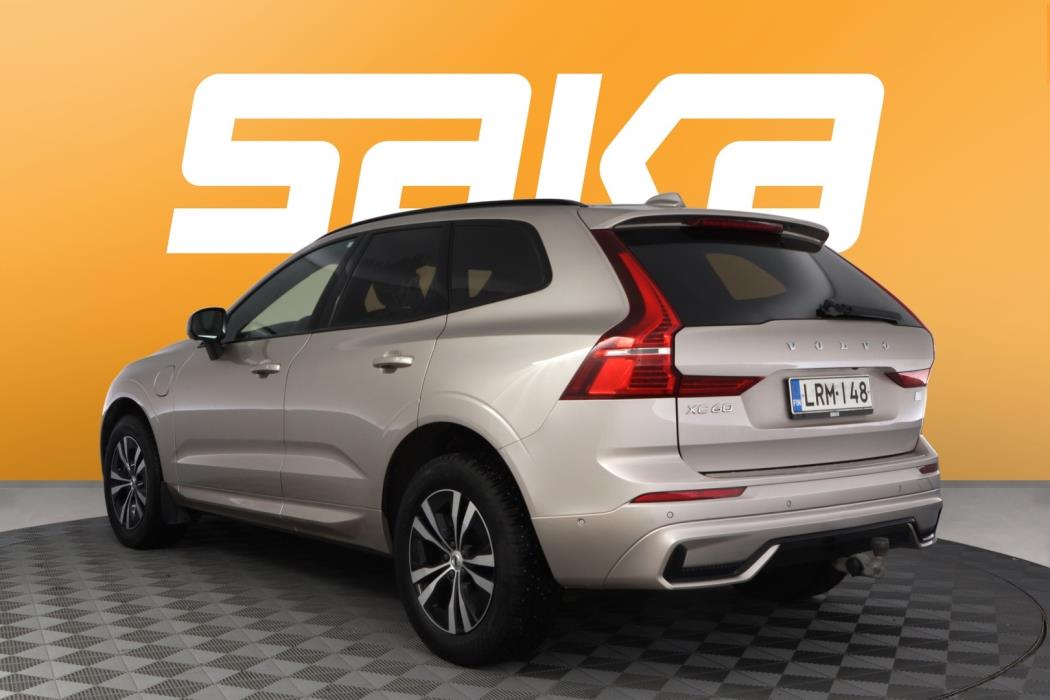 VOLVO XC60 2023