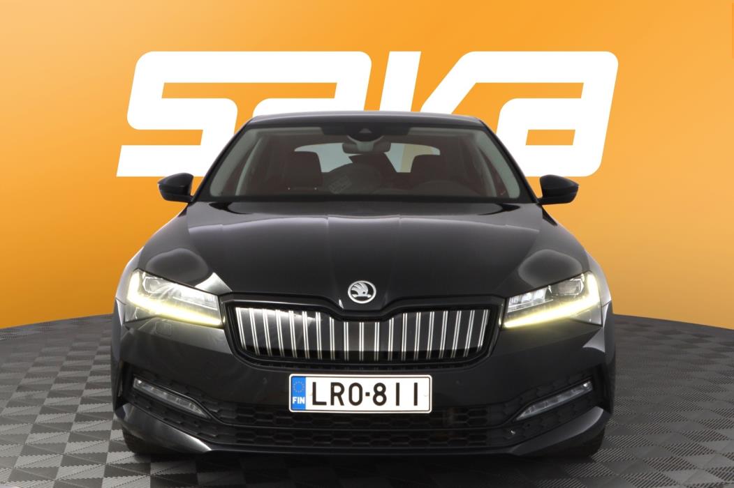 SKODA Superb 2023