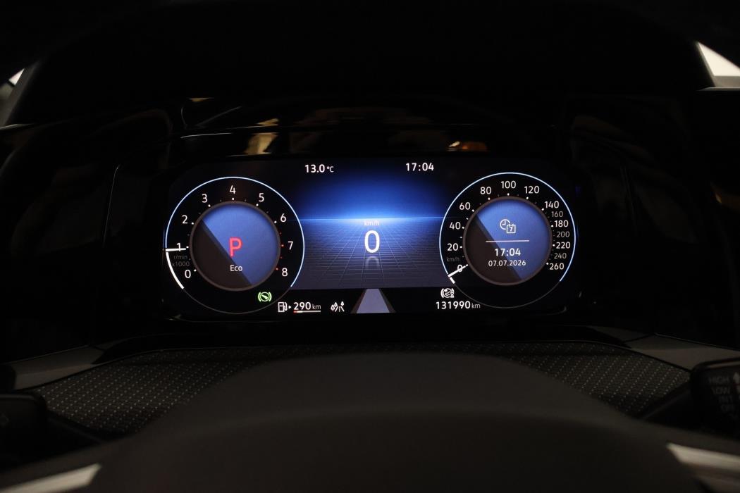 VOLKSWAGEN Golf 2023