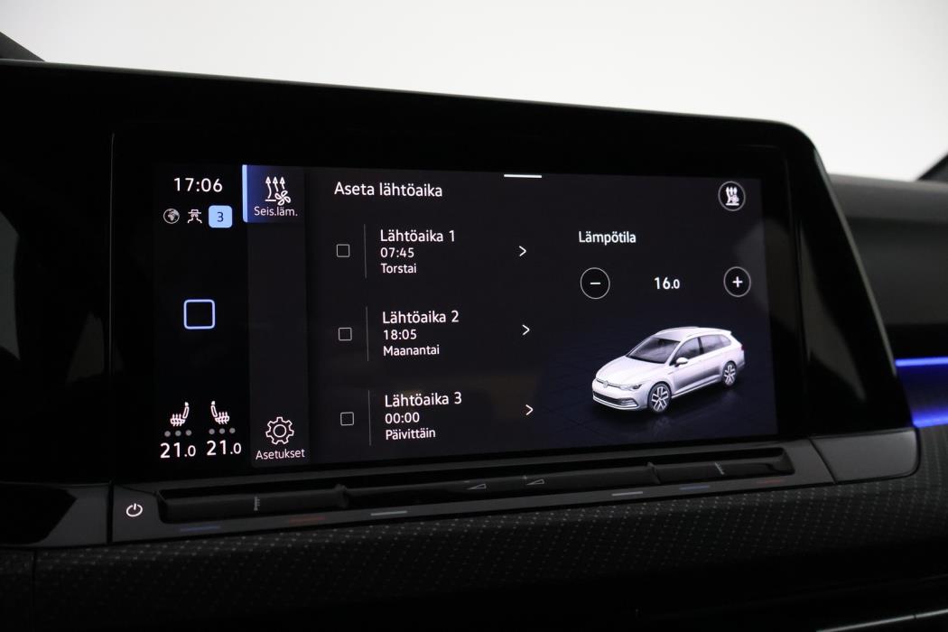 VOLKSWAGEN Golf 2023