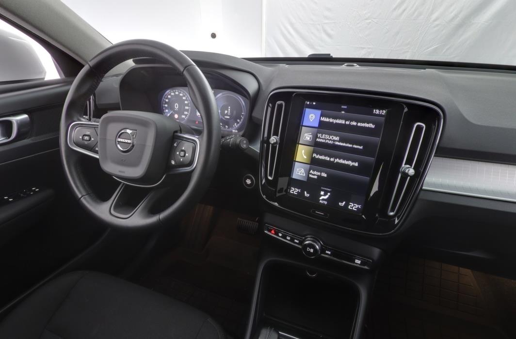 VOLVO XC40 2020