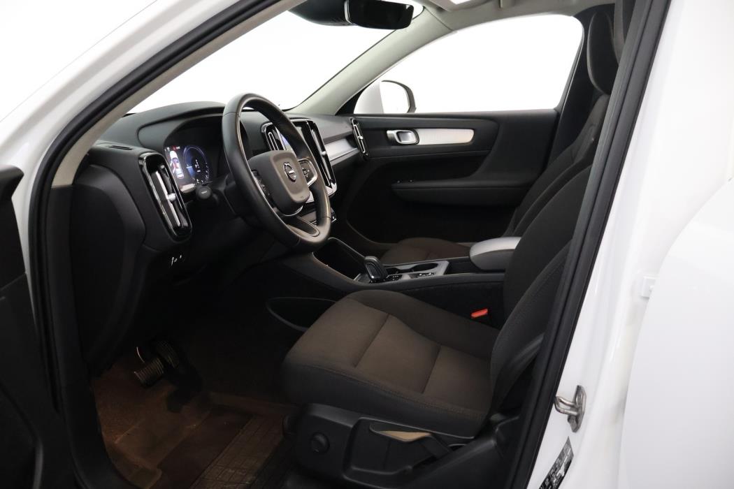 VOLVO XC40 2020