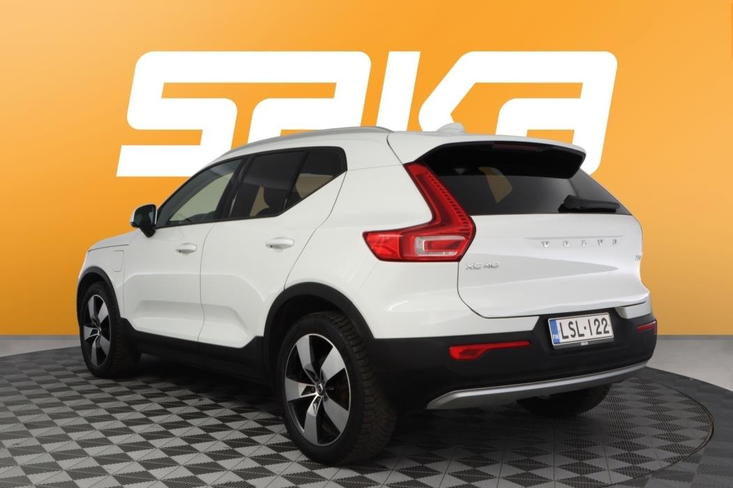 VOLVO XC40 2020