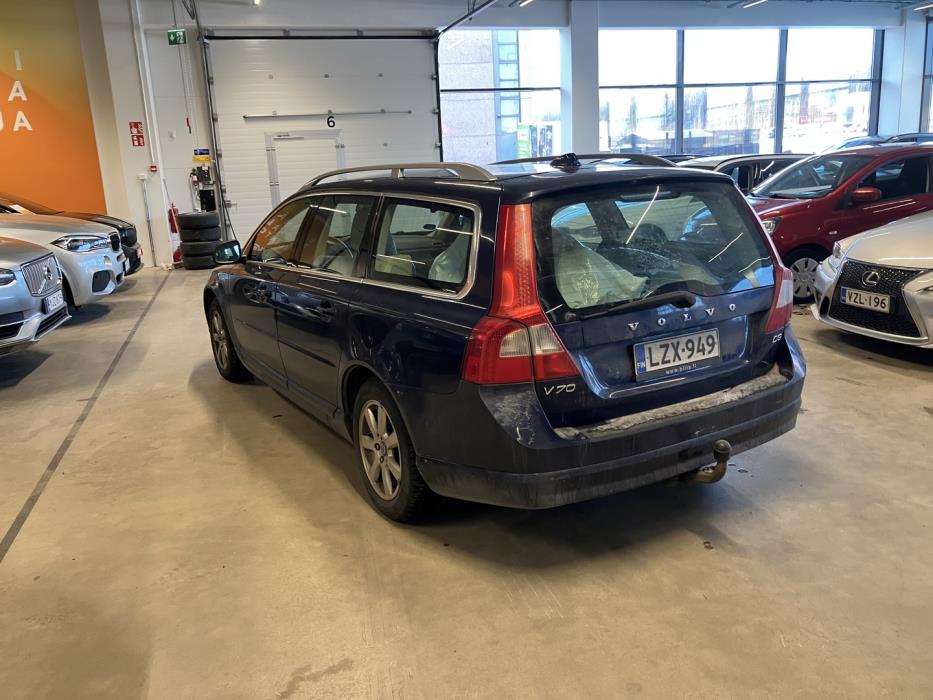 VOLVO V70 2012