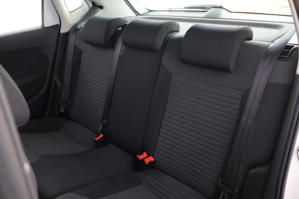 VOLKSWAGEN Polo 2010