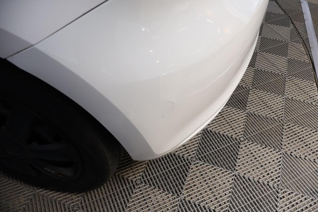 VOLKSWAGEN Polo 2010