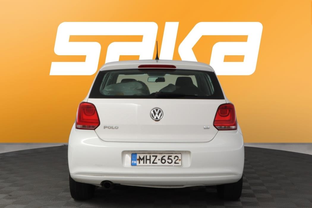 VOLKSWAGEN Polo 2010