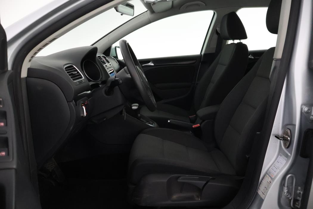 VOLKSWAGEN Golf 2011