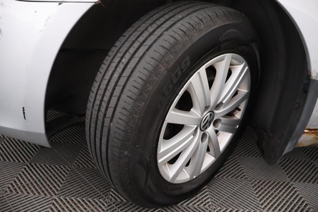 VOLKSWAGEN Golf 2011