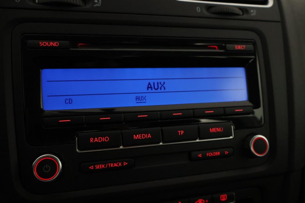 VOLKSWAGEN Golf 2011
