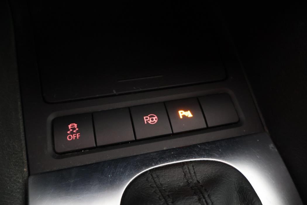 VOLKSWAGEN Golf 2011