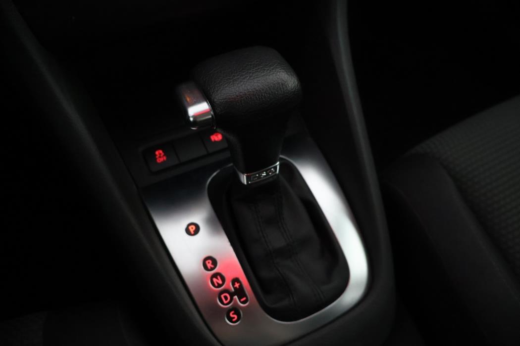 VOLKSWAGEN Golf 2011