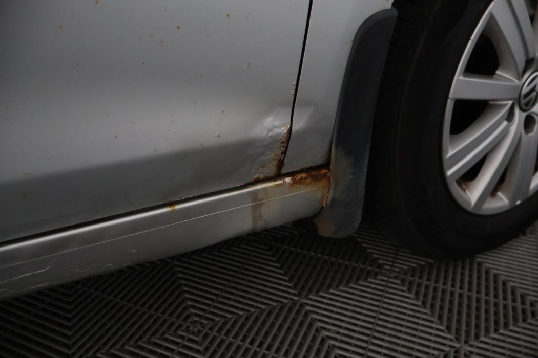 VOLKSWAGEN Golf 2011