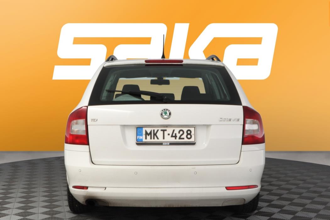 SKODA Octavia 2012