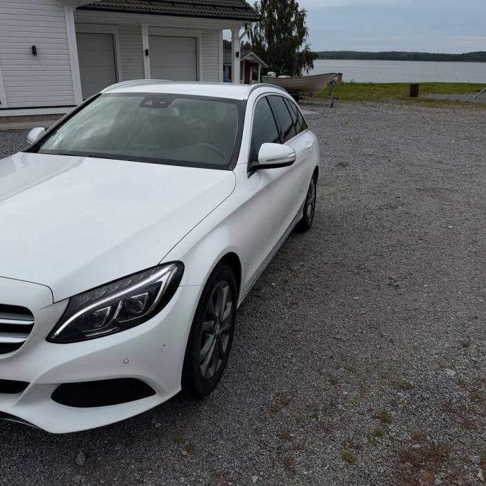MERCEDES-BENZ C 2015