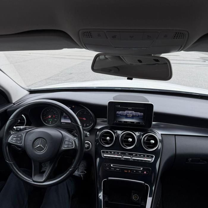MERCEDES-BENZ C 2015