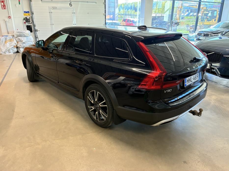 VOLVO V90 Cross Country 2018