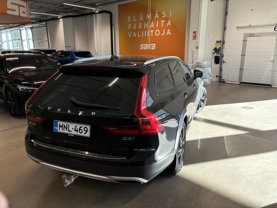 VOLVO V90 Cross Country 2018