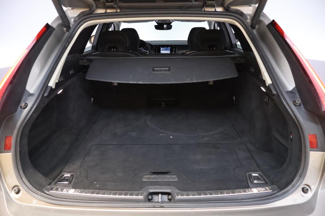 VOLVO V90 Cross Country 2022