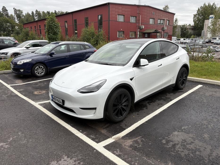 TESLA Model Y 2022