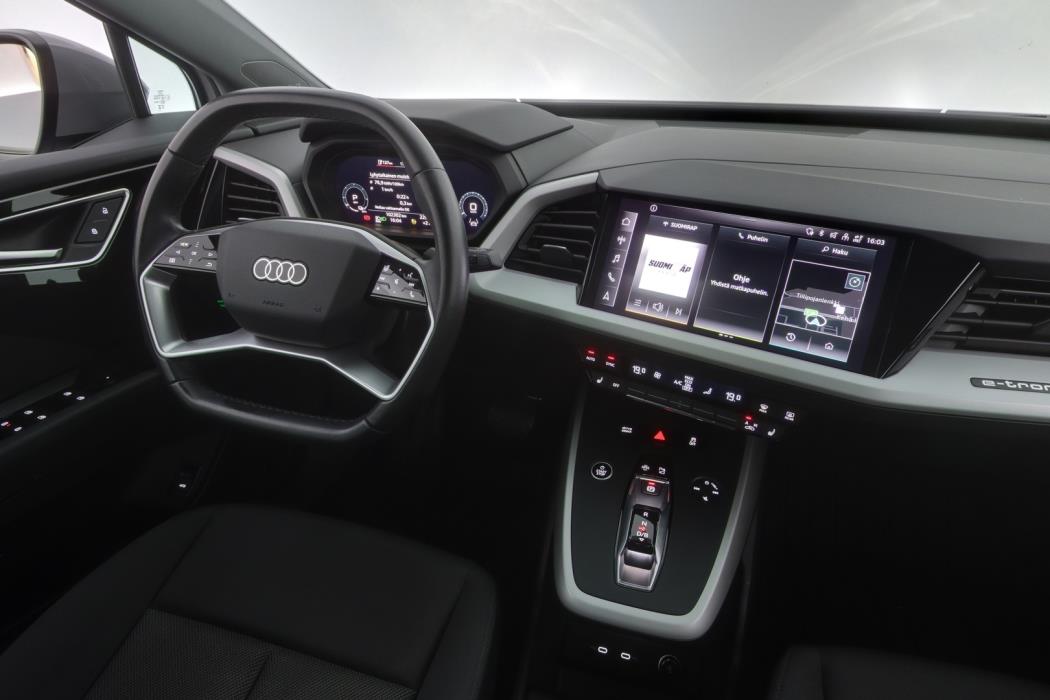 AUDI Q4 e-tron 2023