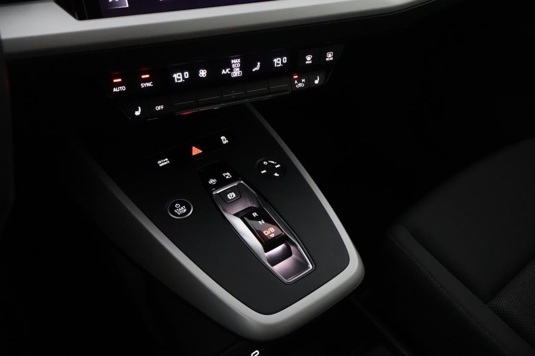 AUDI Q4 e-tron 2023