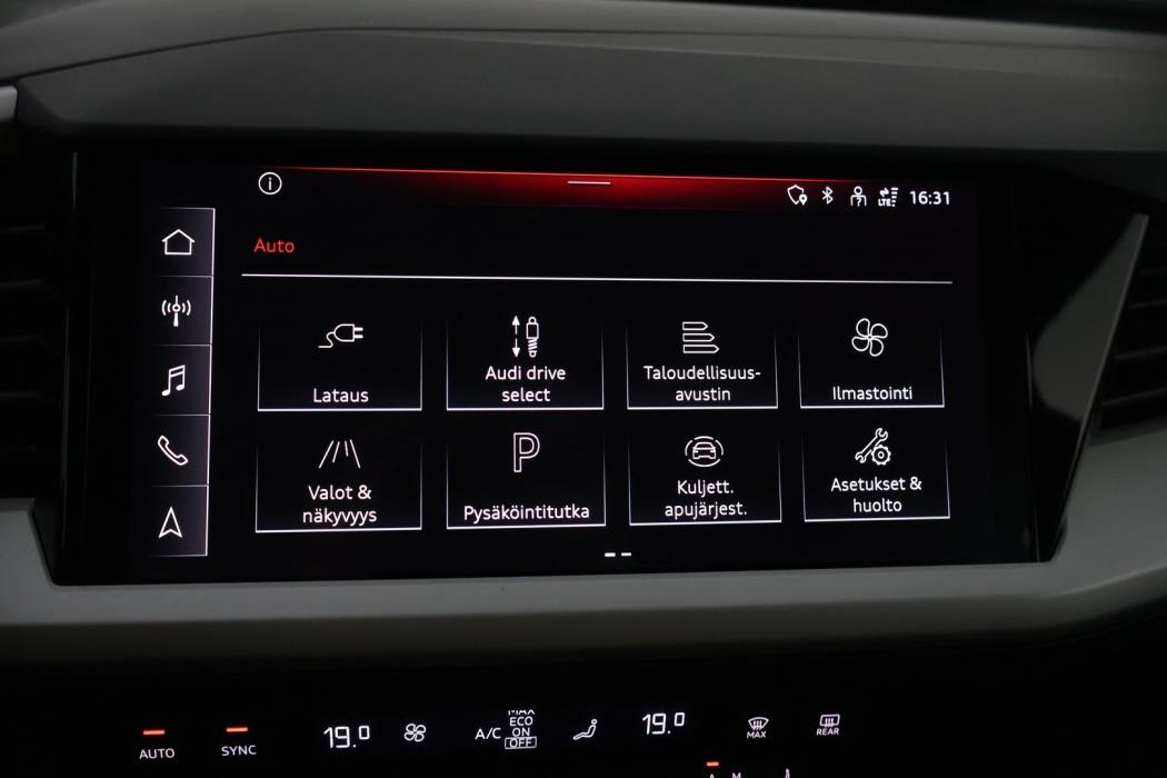AUDI Q4 e-tron 2023