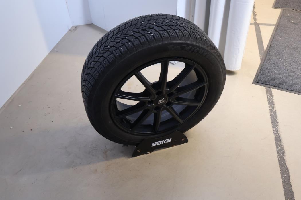 AUDI Q4 e-tron 2023