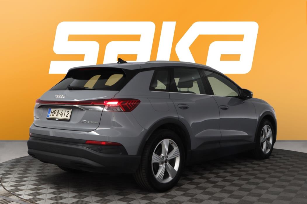 AUDI Q4 e-tron 2023