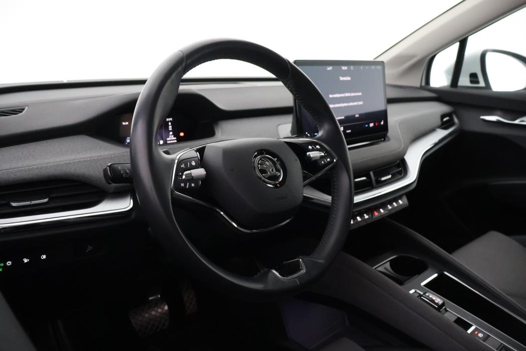 SKODA Enyaq 2023