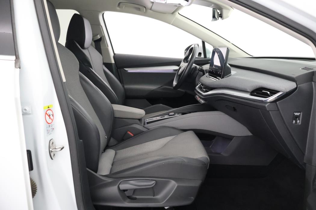 SKODA Enyaq 2023