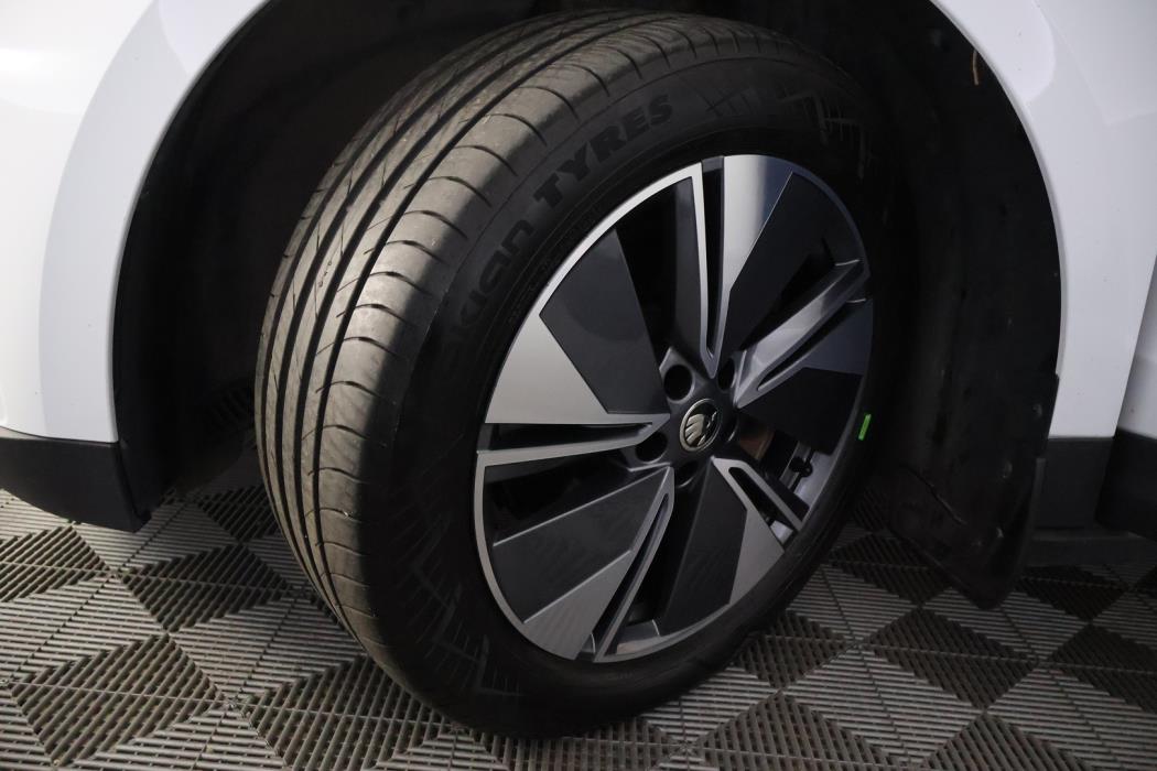 SKODA Enyaq 2023