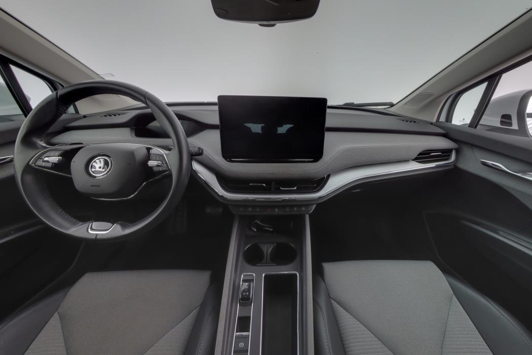 SKODA Enyaq 2023