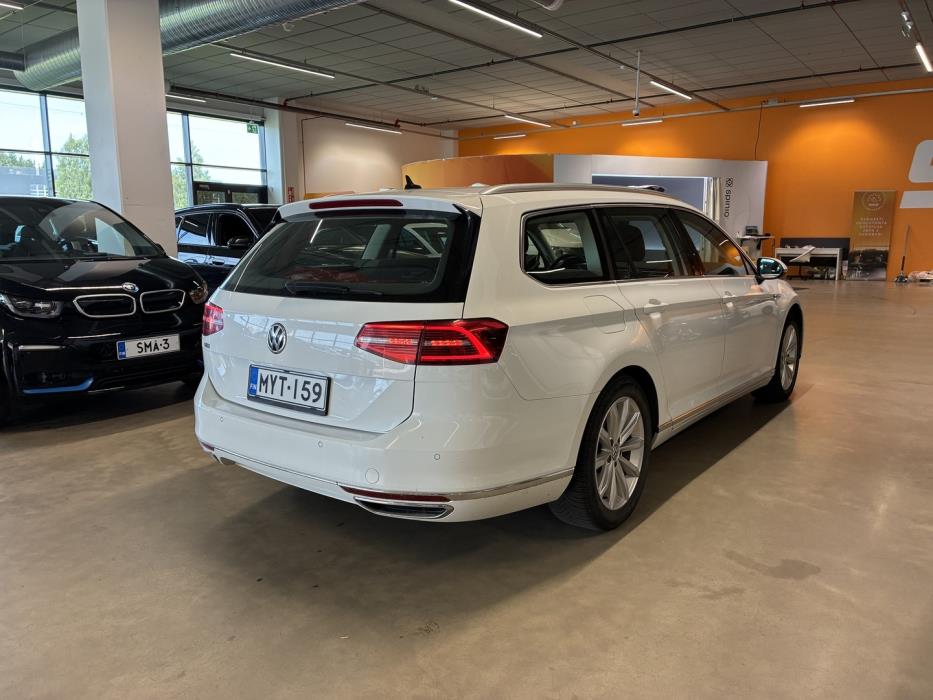 VOLKSWAGEN Passat 2017