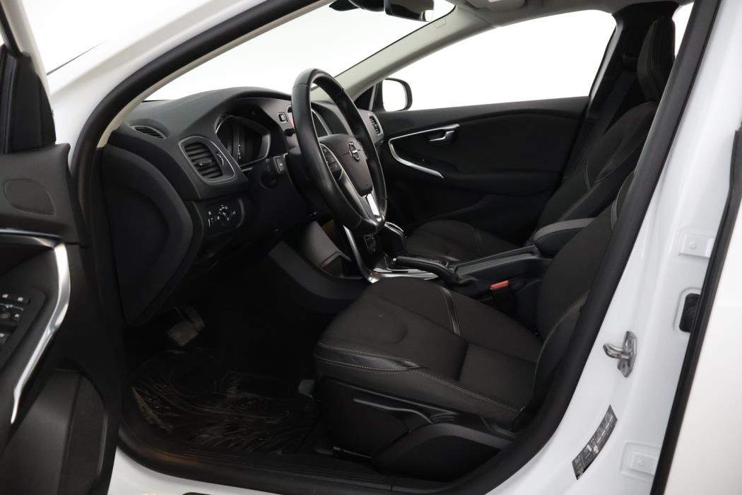 VOLVO V40 Cross Country 2017