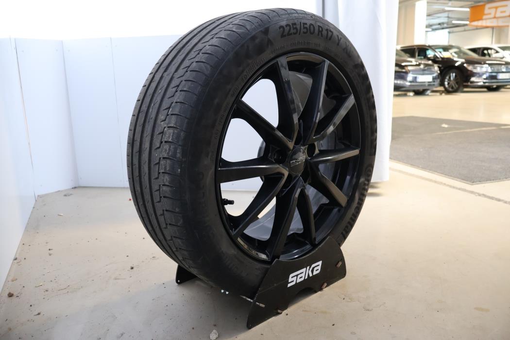 VOLVO V40 Cross Country 2017