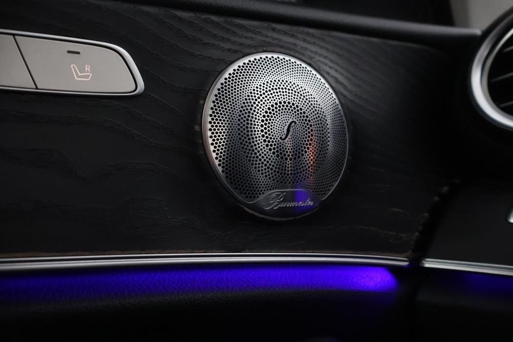 MERCEDES-BENZ E 2017