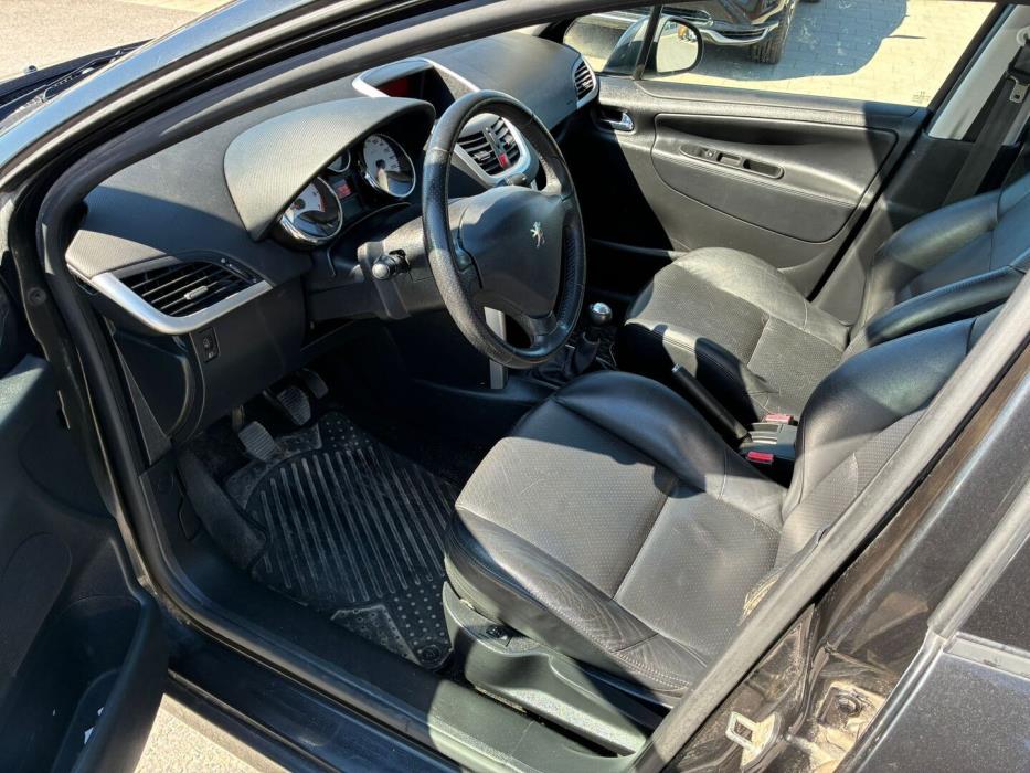 PEUGEOT 207 2006