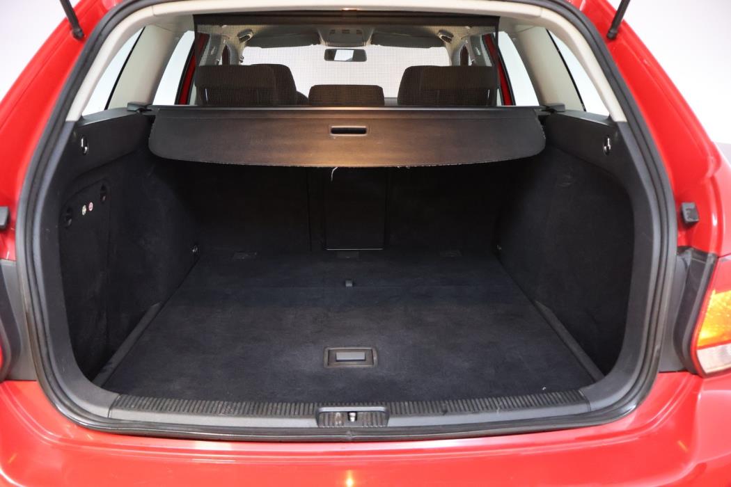 VOLKSWAGEN Golf 2012
